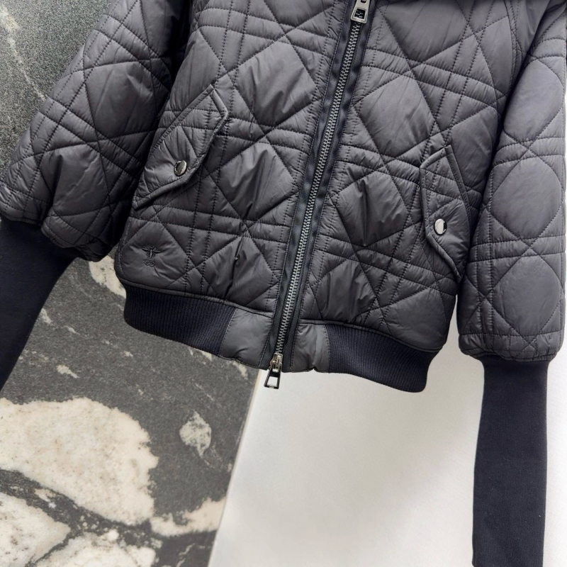 chr1st1an D10r outwear